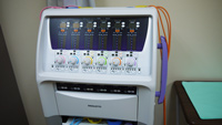 干渉電流型低周波治療器1